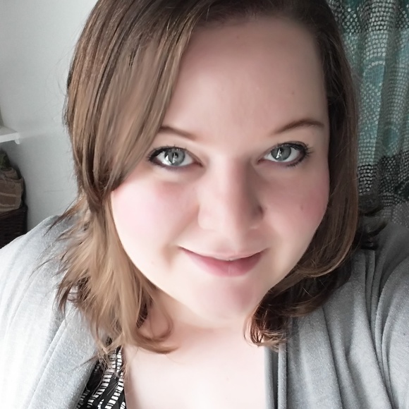 Meet your Posher, Linda - Picture 4 of 4